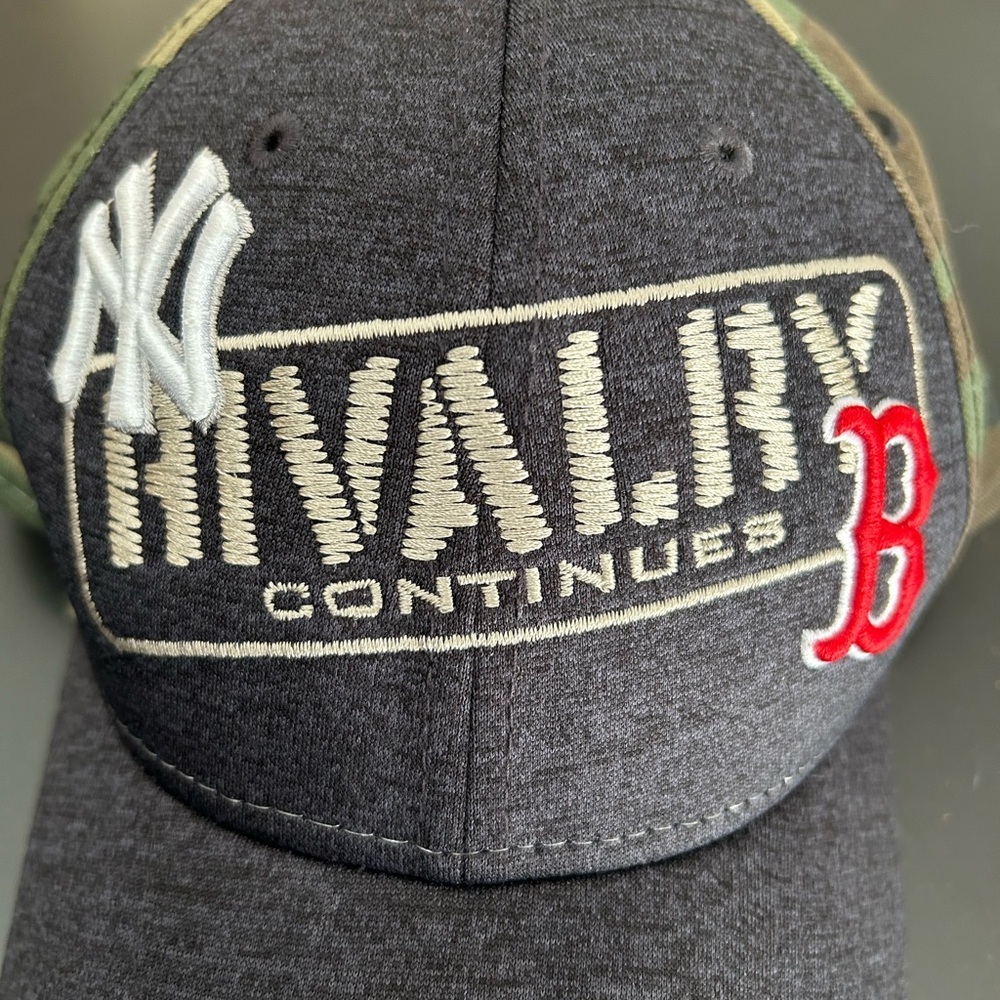 Boston Red Sox & New York Yankees Rivalry Continues Playoff Hat New Era Snapback - Picture 3 of 10